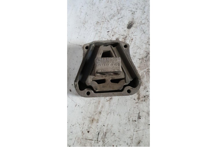 Подушка двигателя Iveco Stralis 2012-настоящее время 2015