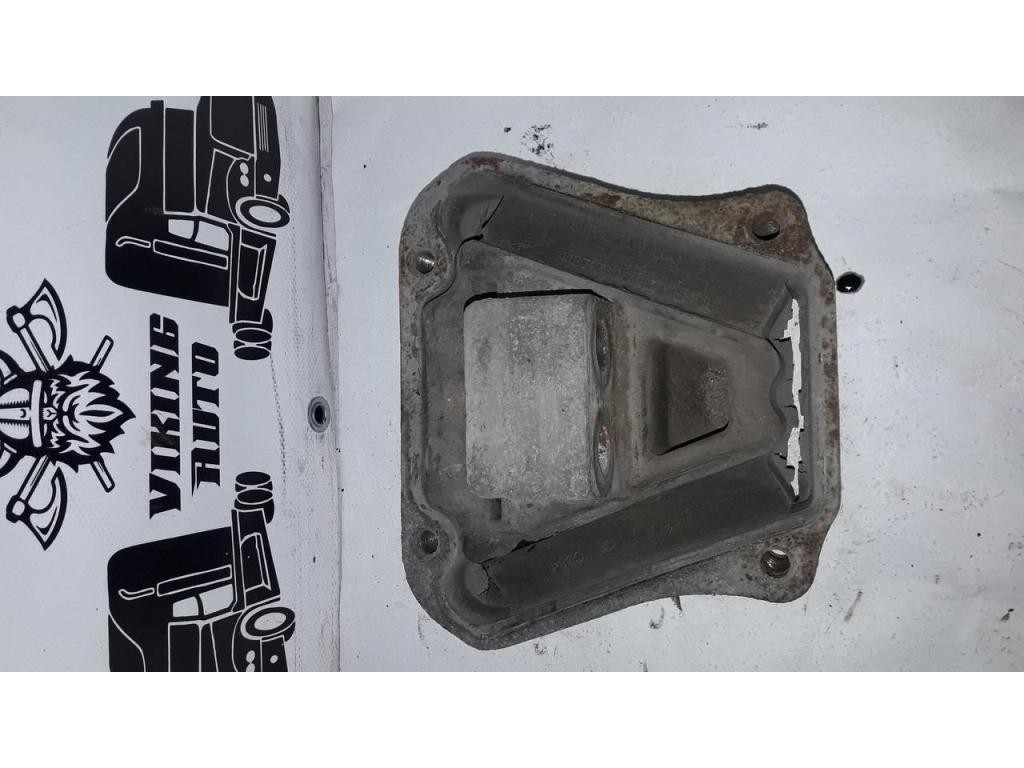 Подушка двигателя Iveco Stralis 2012-настоящее время 2015