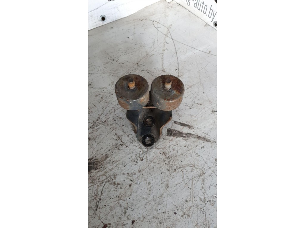 Подушка радиатора DAF XF 105 2005-2013 2008