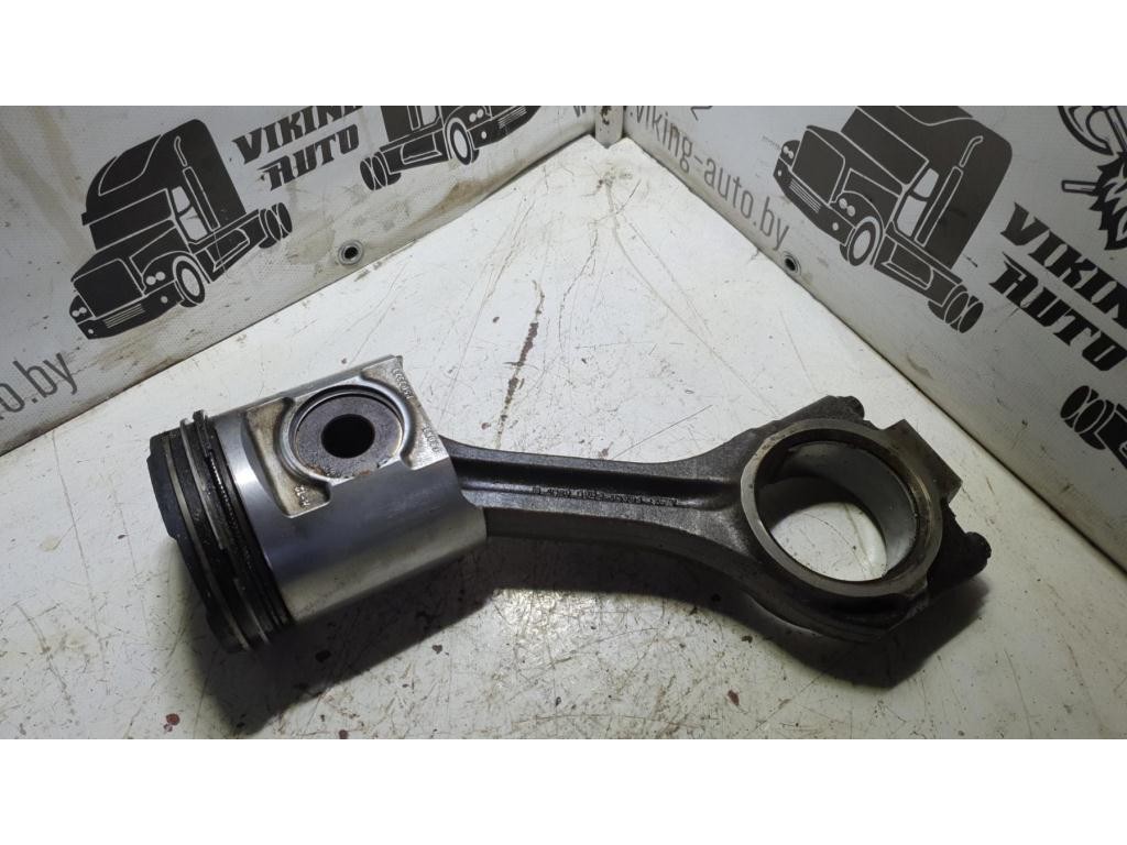 Поршень с шатуном Renault Magnum Mack 2001-2005 2004