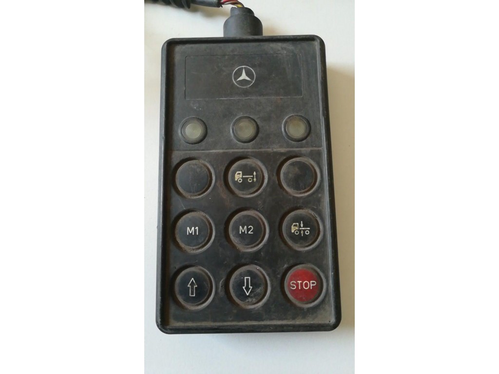 Пульт управления пневмоподвеской Mercedes Actros MP2 2002-2008 2004