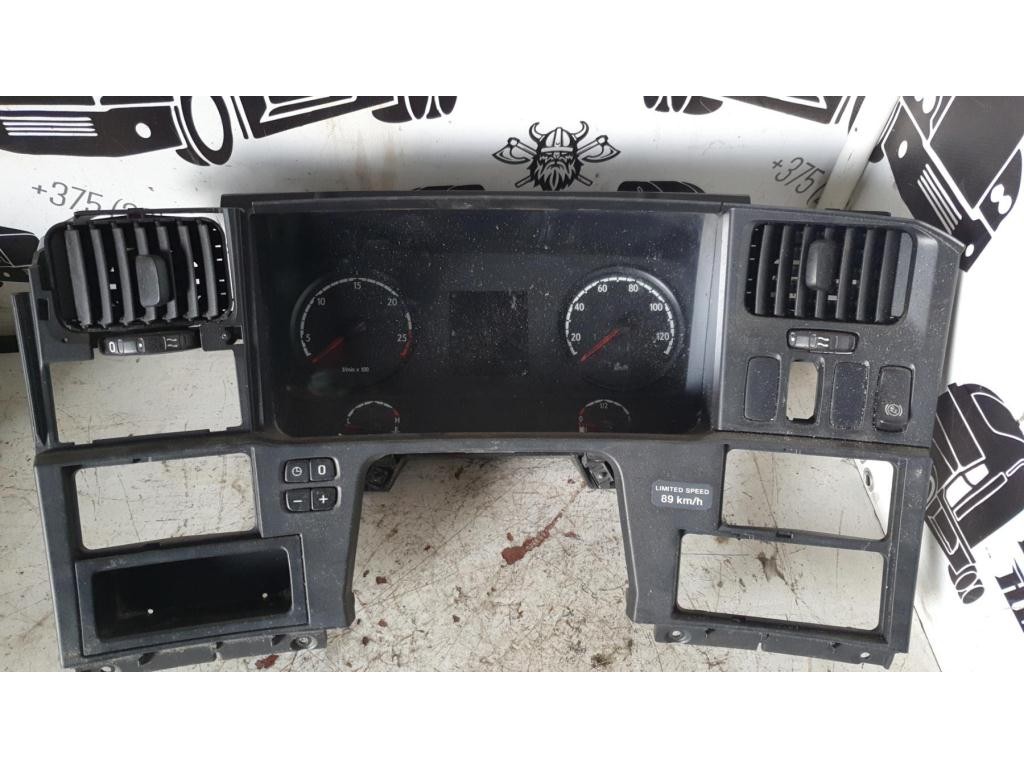 Щиток приборов (приборная панель) Scania 5 Serie(R) 2009-2013 2013