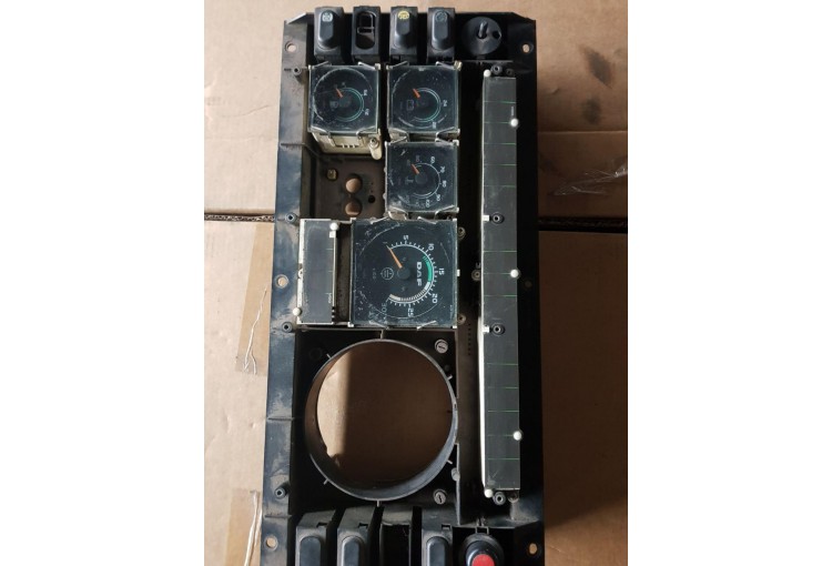 Щиток приборов (приборная панель) DAF 95 ATI 1993-1996 1995