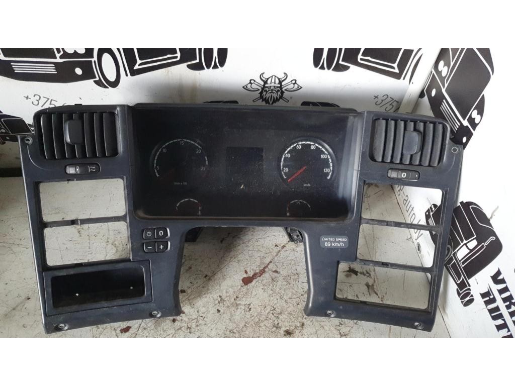 Щиток приборов (приборная панель) Scania 5 Serie(R) 2009-2013 2010