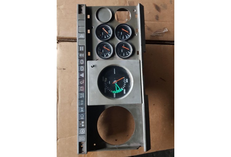 Щиток приборов (приборная панель) Iveco TurboStar 1990-1994 1993