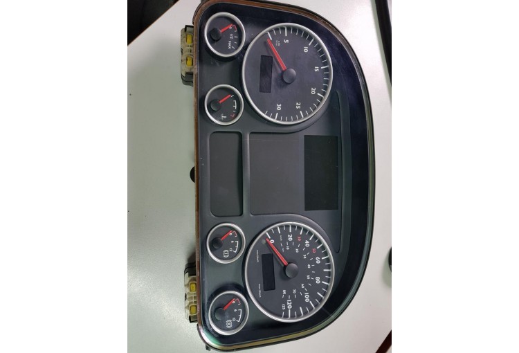 Щиток приборов (приборная панель) MAN TGX 2007-2011 2010