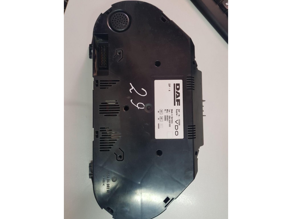 Щиток приборов (приборная панель) DAF XF95 2002-2006 2001