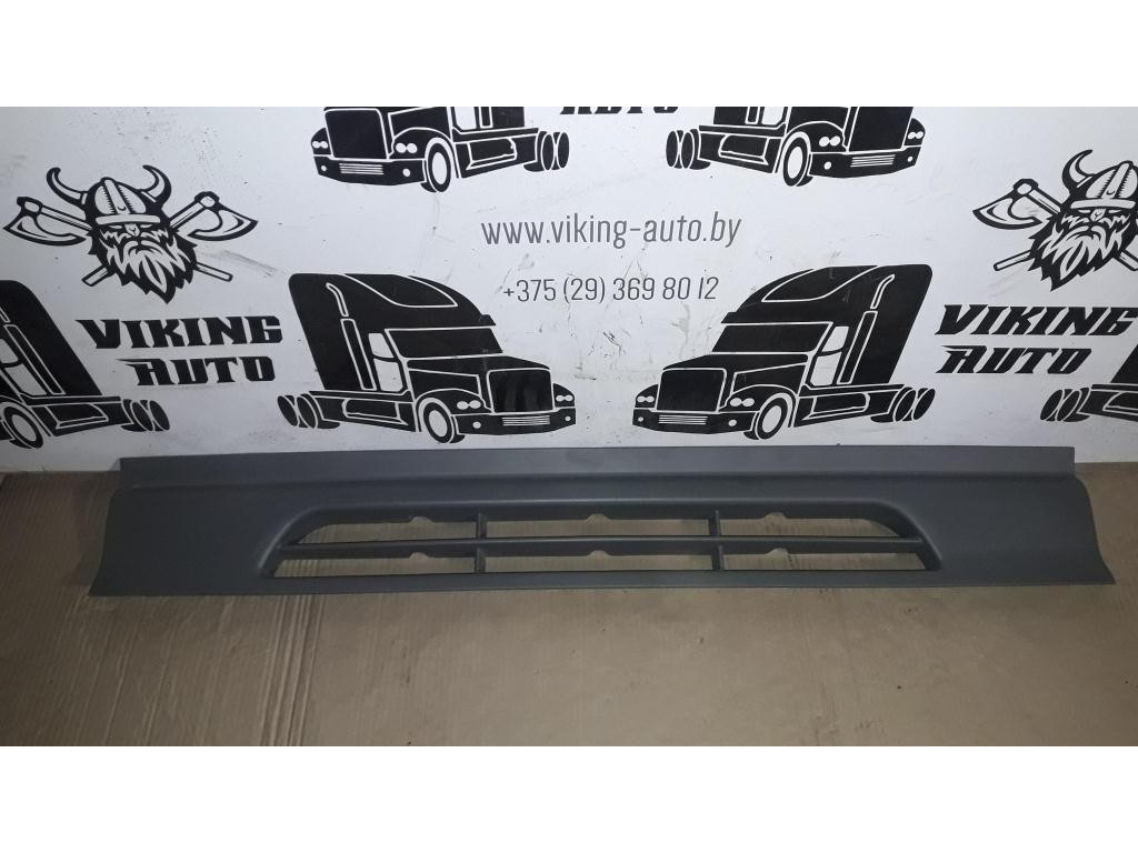 Спойлер переднего бампера Mercedes