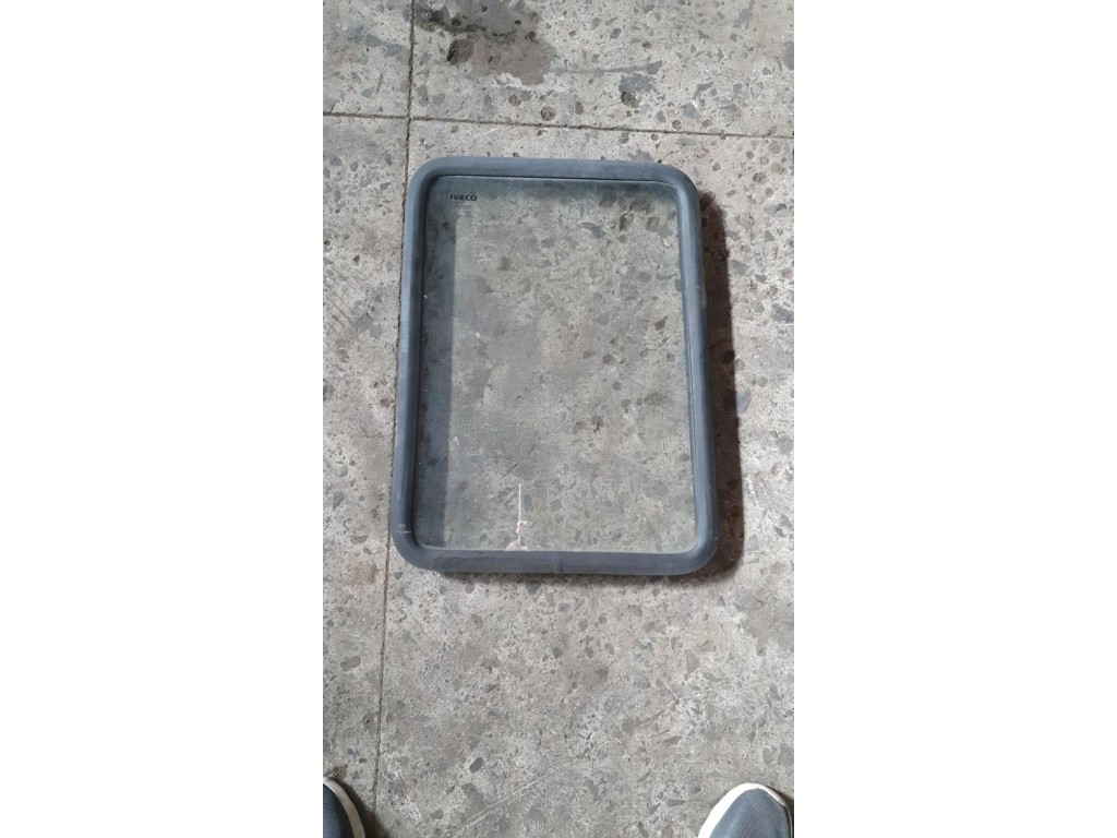 Стекло боковое Iveco EuroCargo(2) 2001-2008 2007