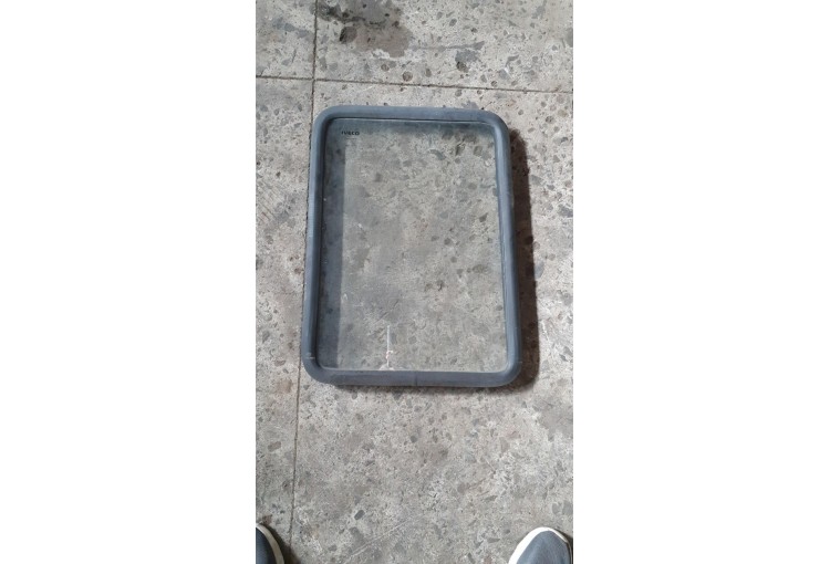 Стекло боковое Iveco EuroCargo(2) 2001-2008 2007