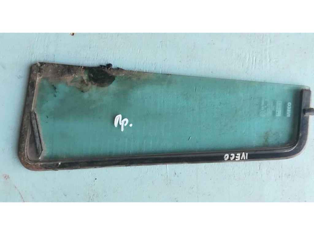 Стекло двери левой (форточка) Iveco EuroCargo(1) 1991-2000 1999