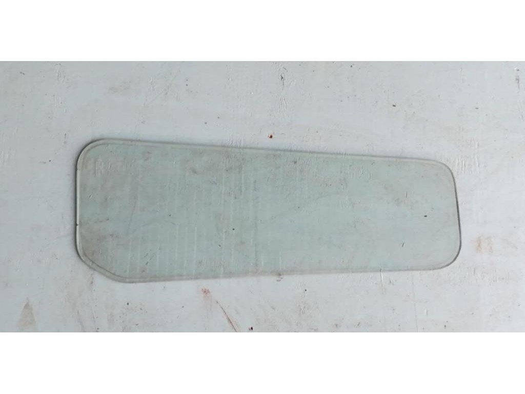 Стекло двери левой (форточка) MAN F2000 1994-2000 1997