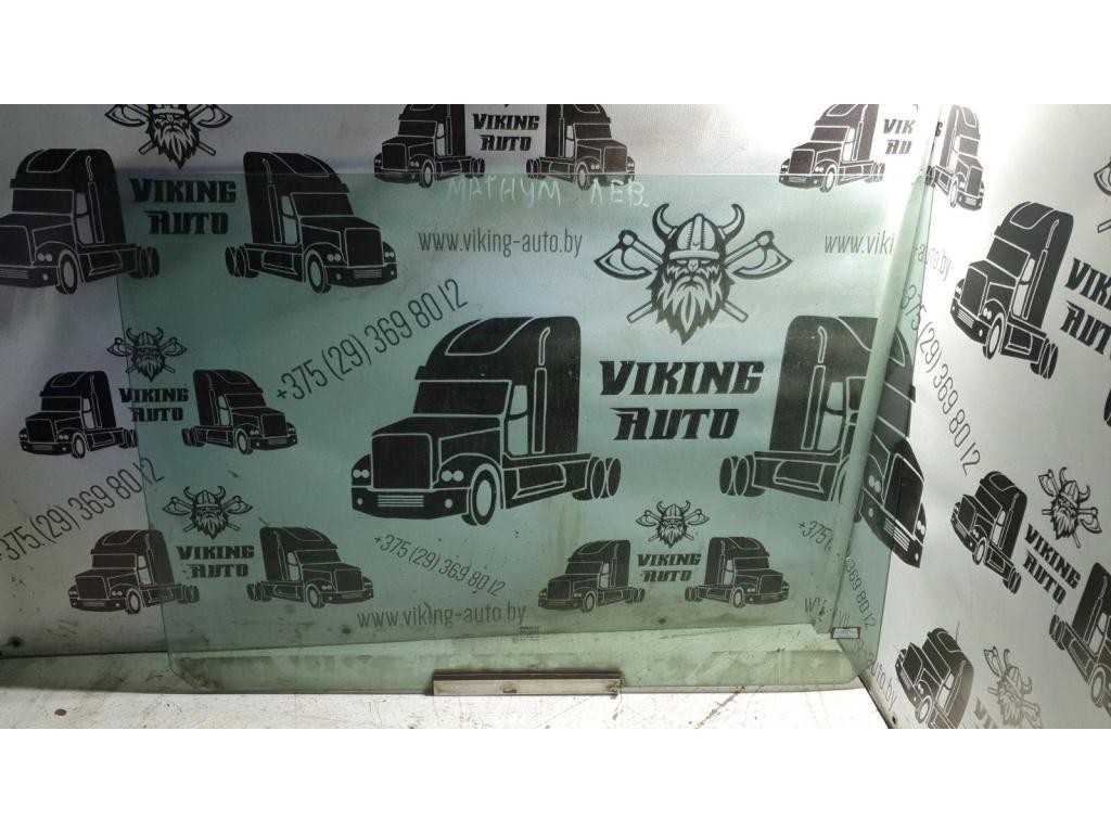 Стекло двери левой Renault Magnum Mack 2001-2005 2003