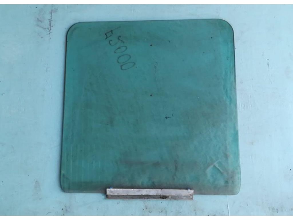 Стекло двери правой MAN F2000 1994-2000 1998