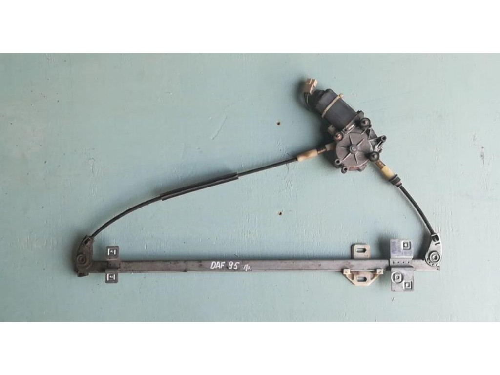 Стеклоподъемник передний правый DAF XF95 2002-2006 2003