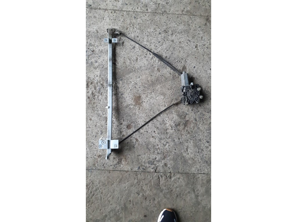 Стеклоподъемник передний правый DAF XF 105 2005-2013 2007