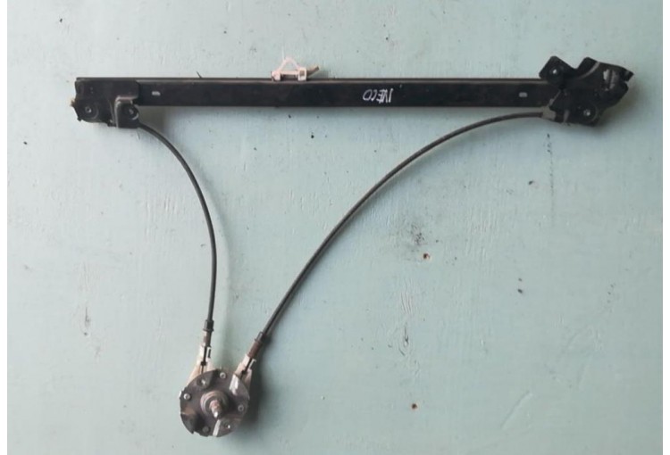 Стеклоподъемник передний правый Iveco EuroCargo(2) 2001-2008 2006