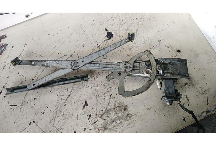 Стеклоподъемник передний правый Mercedes Actros MP1 1996-2002 2001