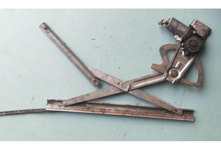 Стеклоподъемник передний правый Mercedes Actros MP1 1996-2002 2000