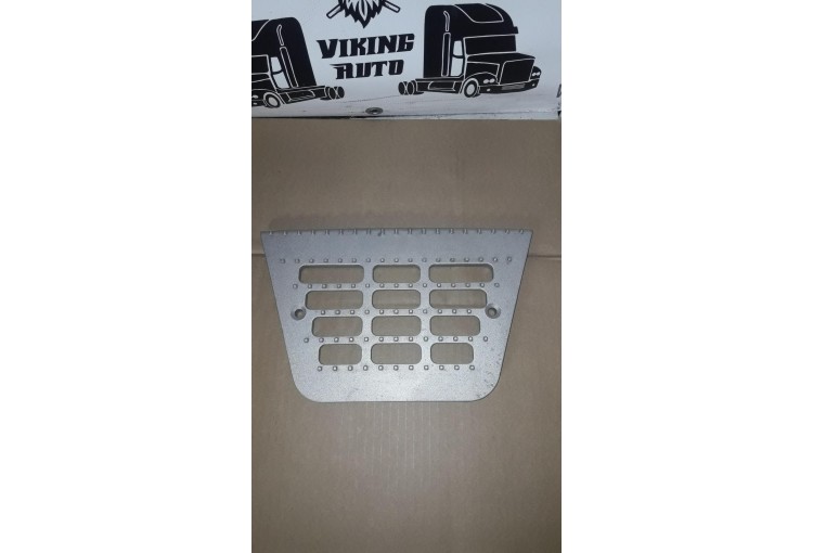 Ступенька подножки нижняя на DAF