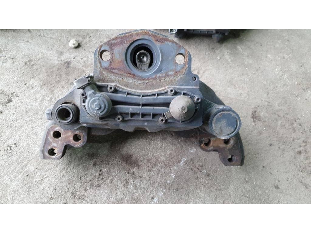 Суппорт передний левый DAF XF 105 2005-2013 2008