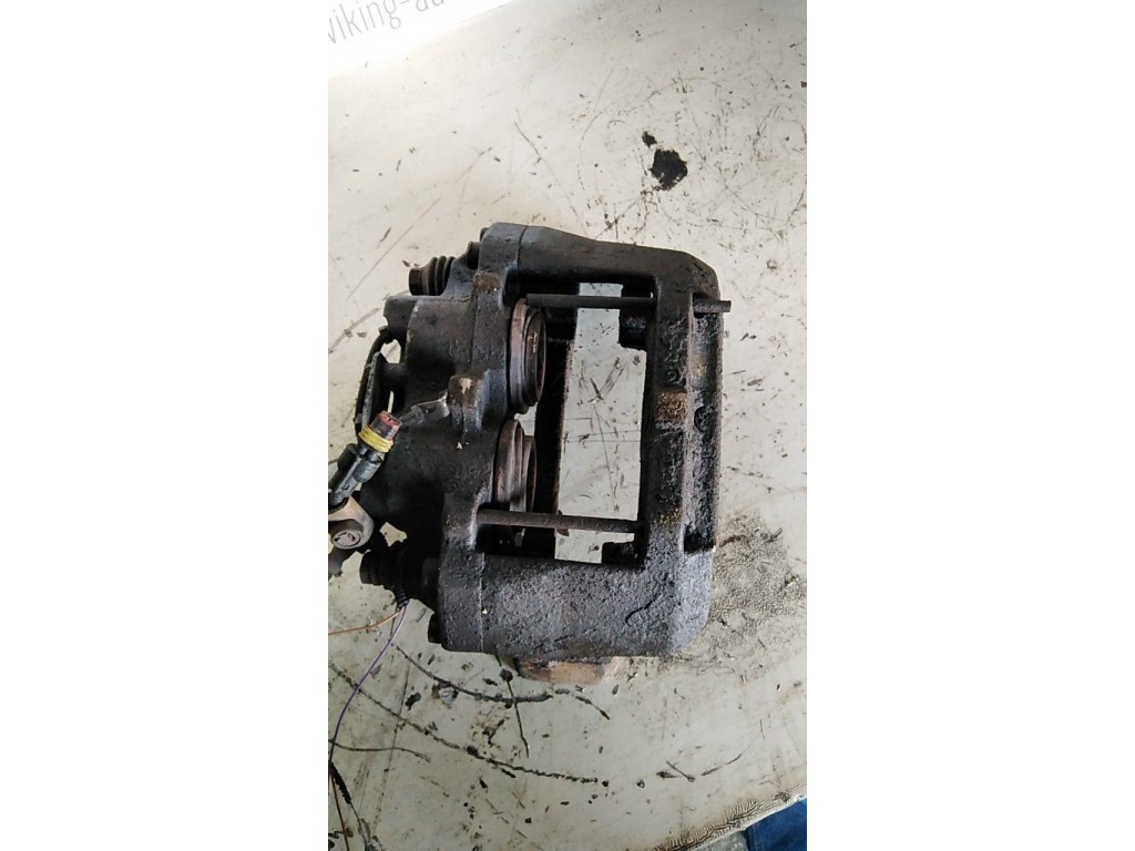 Суппорт передний левый Iveco EuroCargo(2) 2001-2008 2001