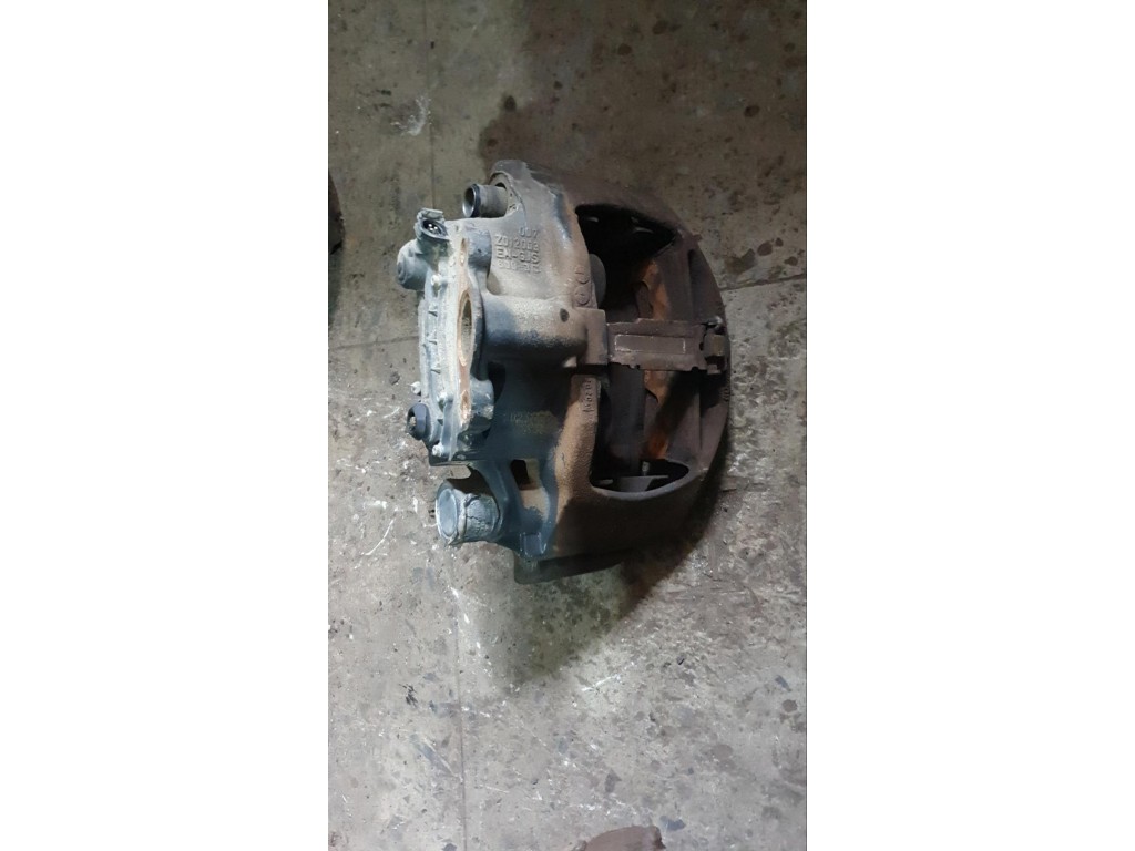 Суппорт передний правый Iveco Stralis 2007-2011 2008