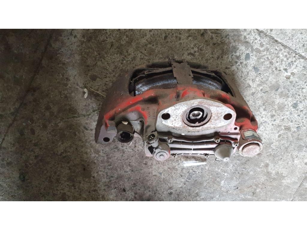 Суппорт передний правый DAF XF95 2002-2006 2005