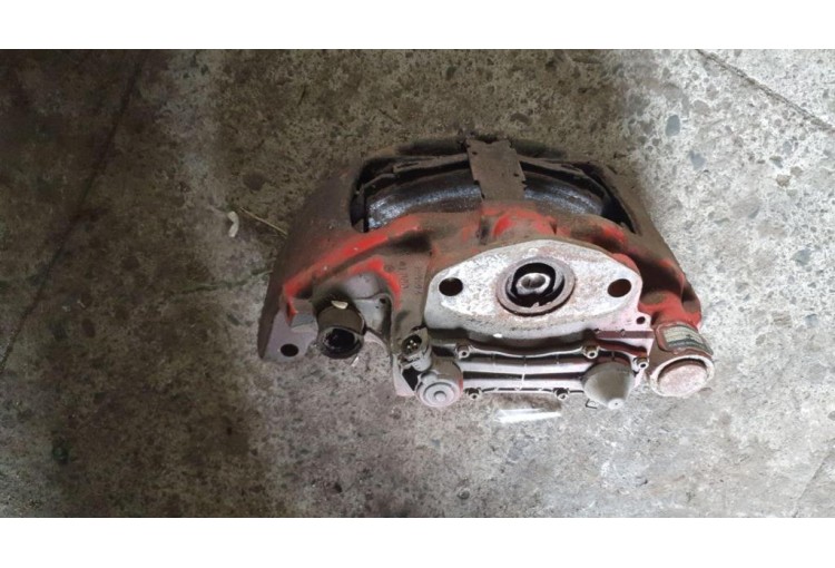 Суппорт передний правый DAF XF95 2002-2006 2005