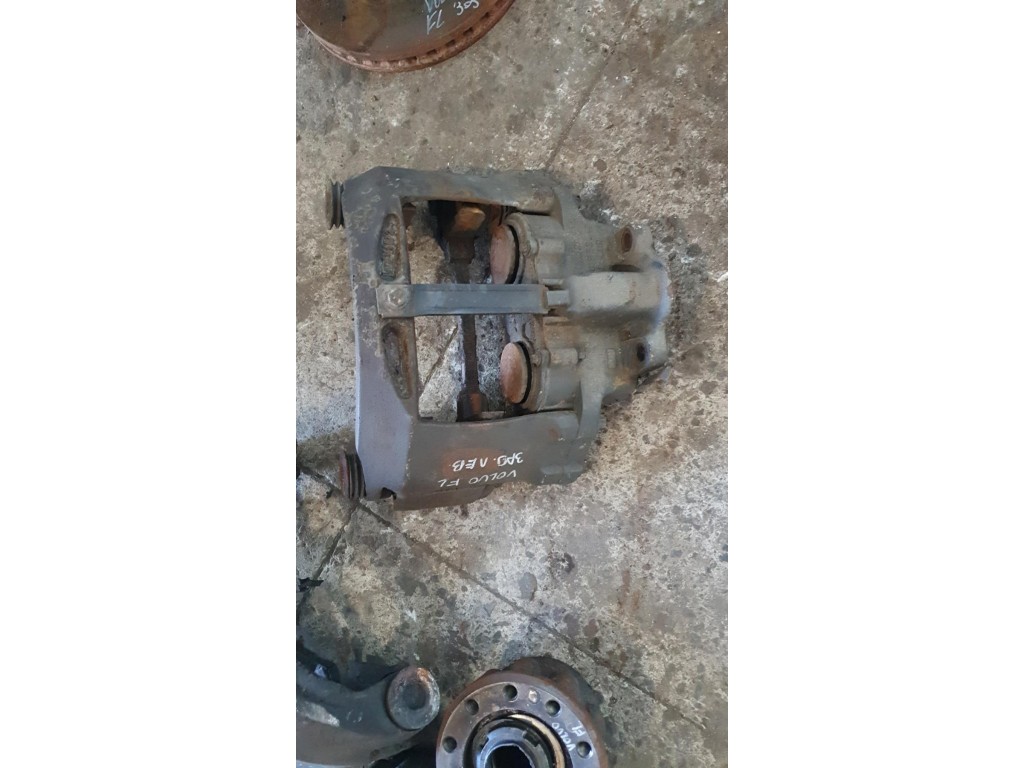 Суппорт задний левый Volvo FL 2009