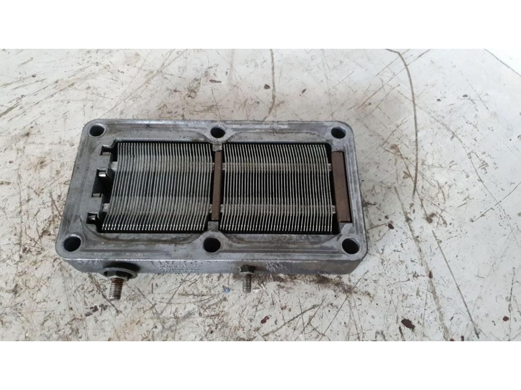 Свеча накаливания ( подогрев впускного коллектора ) Iveco Stralis 2012-настоящее время 2015