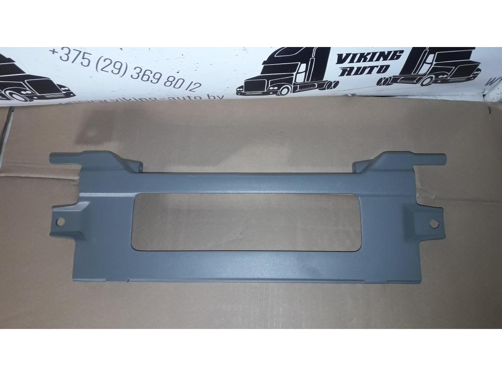 Центральная часть бампера Mercedes