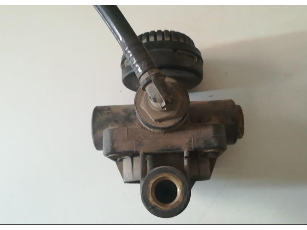 Ускорительный клапан Mercedes Actros MP2 2002-2008 2004