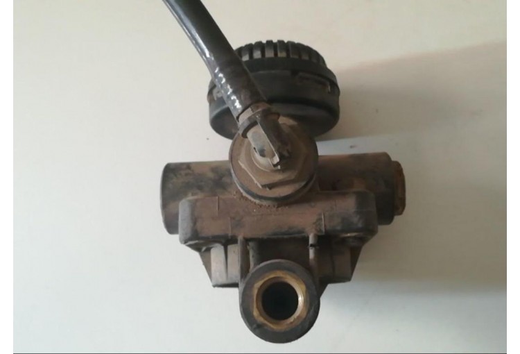 Ускорительный клапан Mercedes Actros MP2 2002-2008 2004