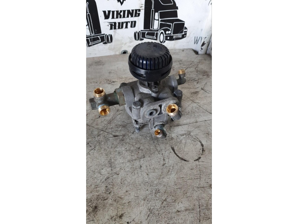 Ускорительный клапан Scania Serie(G) 2010-2013 2011