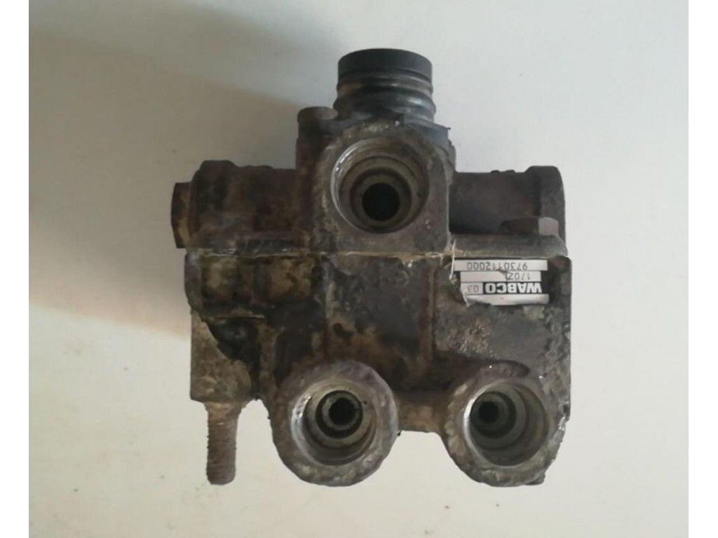 Ускорительный клапан Renault Magnum Mack 2001-2005 2003