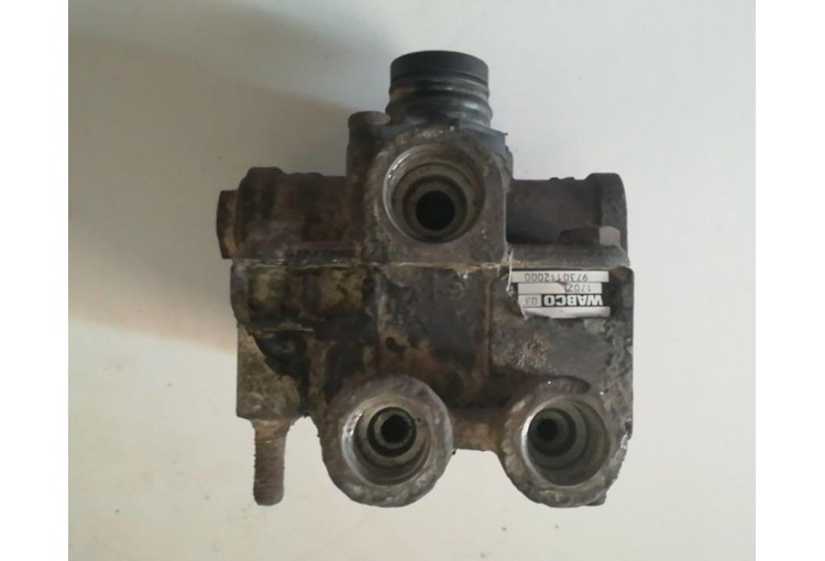 Ускорительный клапан Renault Magnum Mack 2001-2005 2003