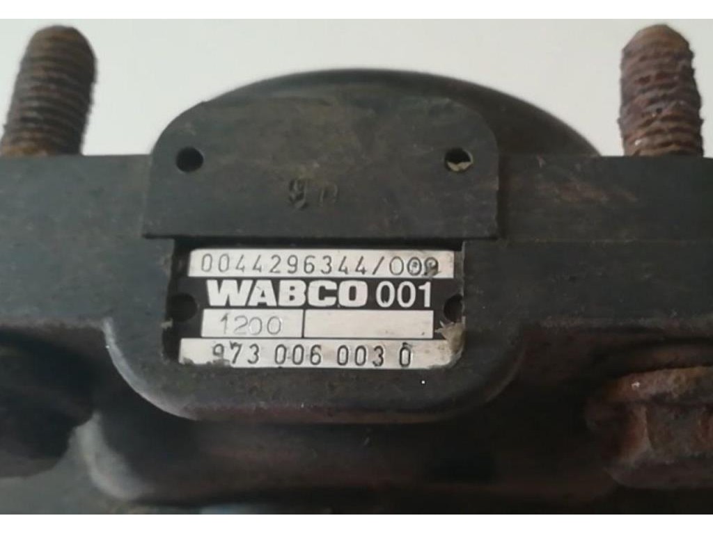 Ускорительный клапан MAN TGA 2000-2008 2003