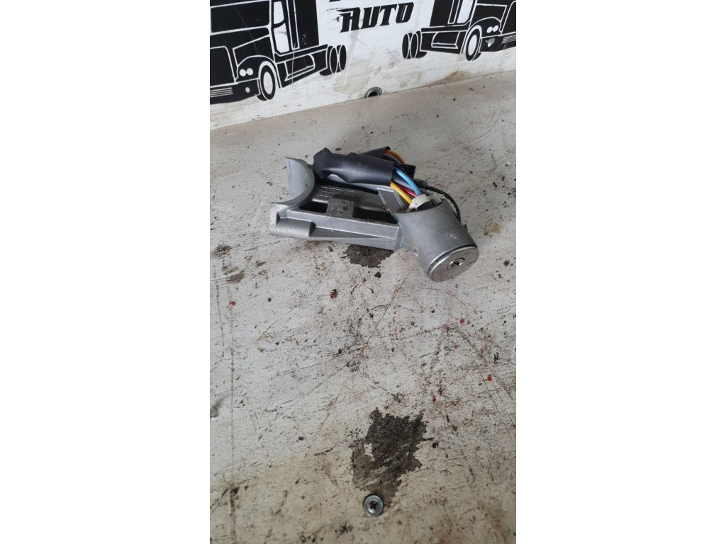 Замок зажигания Volvo FL 2009